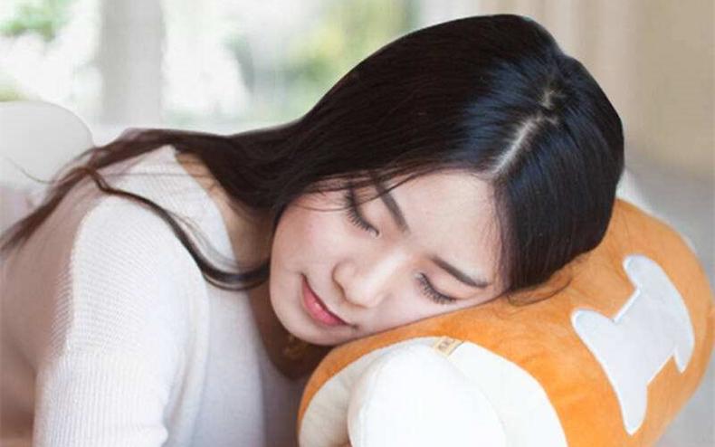 痘肌女孩子,痘痘肌女生的烦恼