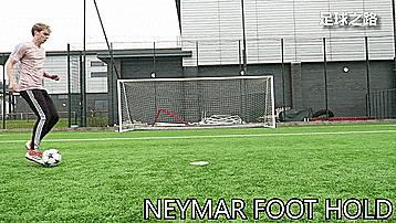 50种个人足球技巧训练,100个足球过人技巧gif