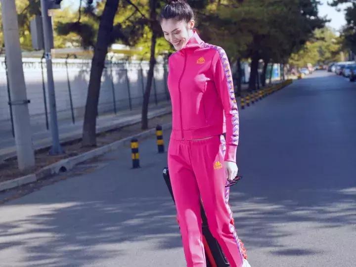 权志龙最爱哪些潮牌,权志龙最喜欢的香奈儿包包