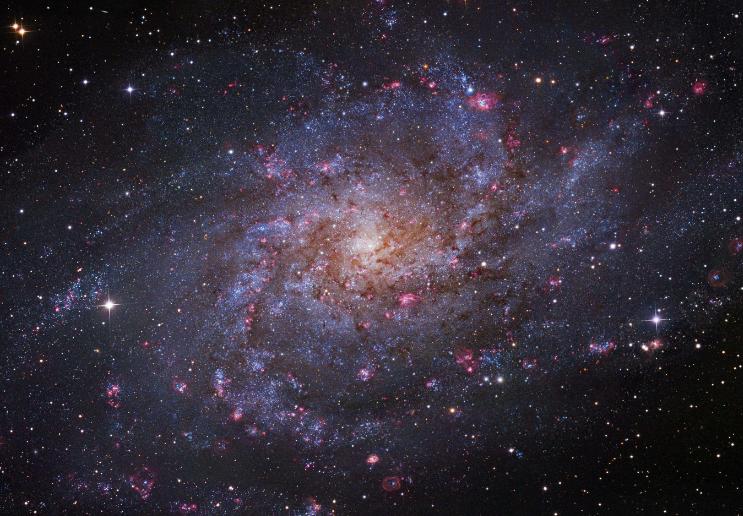 小型望远镜能观测到的星系,天文望远镜下的各种星系