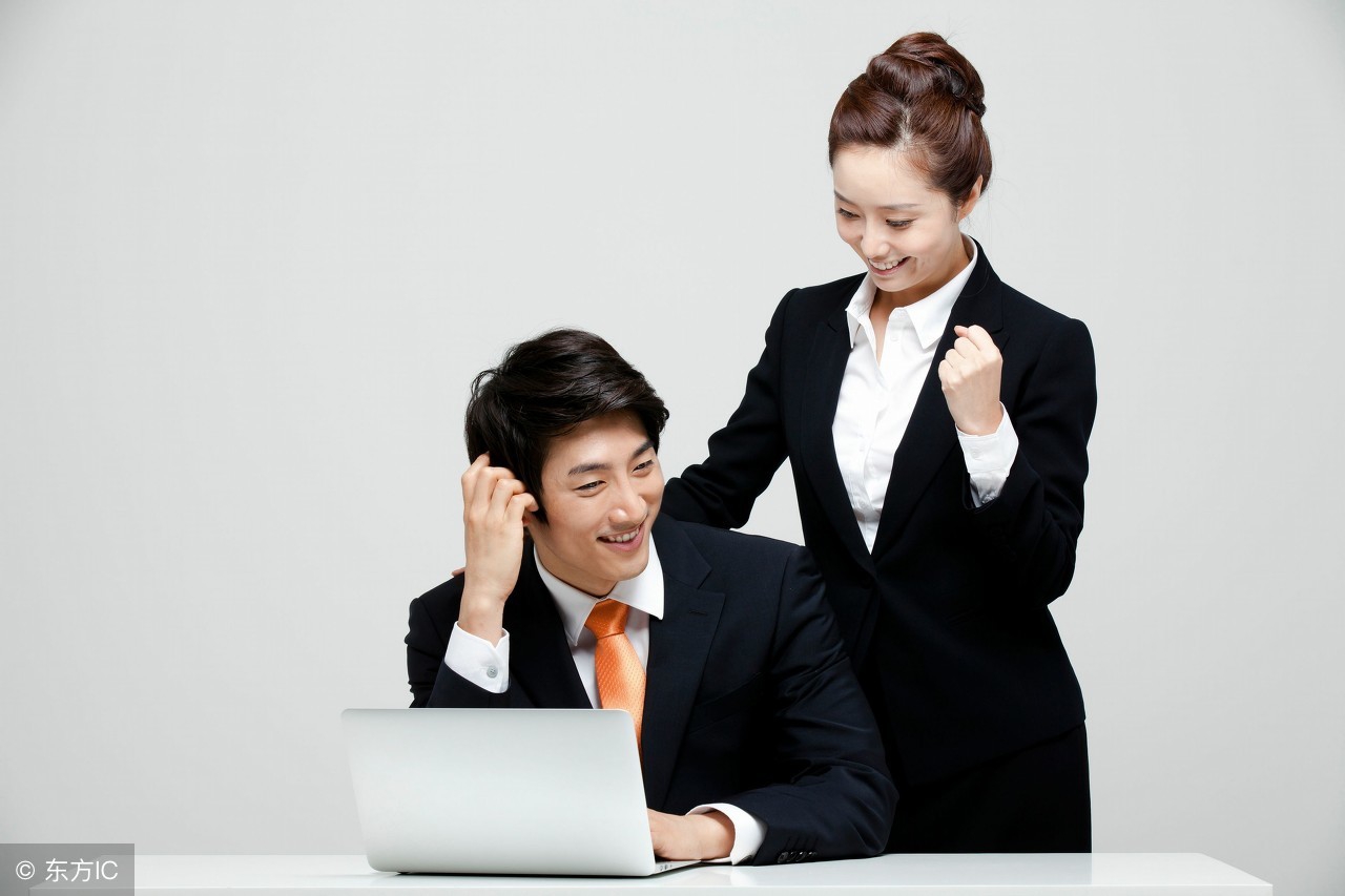 职场中受了委屈怎么办,职场受委屈要不要和领导反映