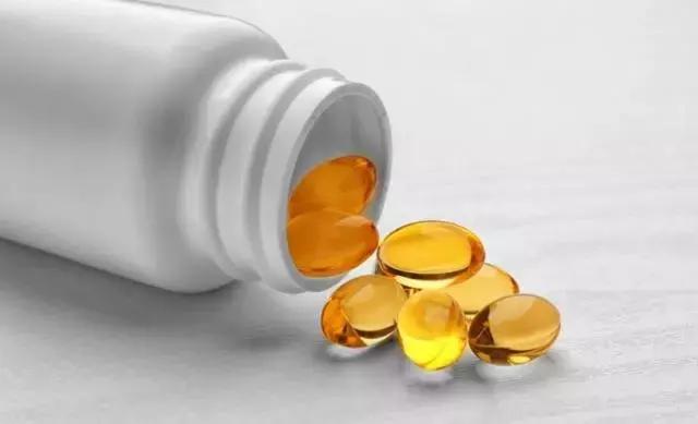 6000粒鳕鱼鱼肝油胶囊运输中受热粘连,国内卖家索赔未获支持