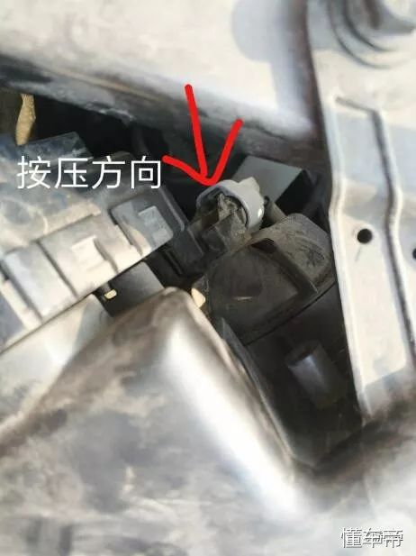 老款逍客h7led灯泡安装教程,老款逍客安装h7近光灯