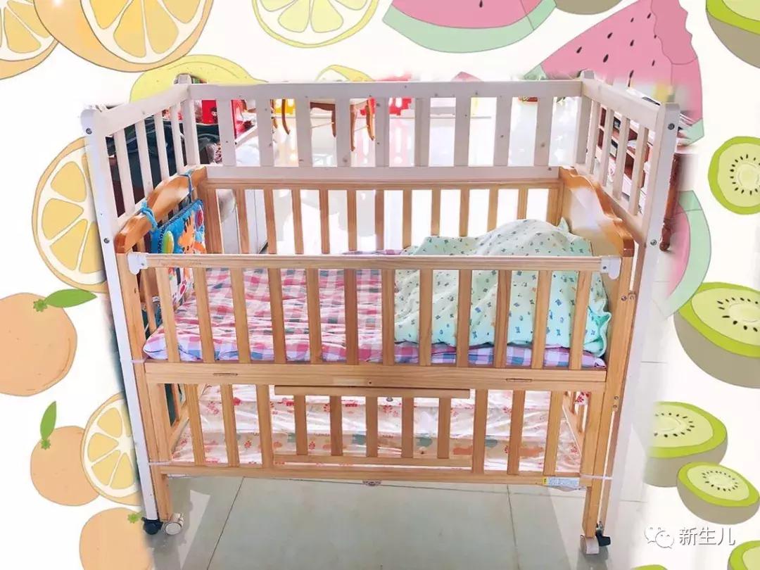 新生儿：宝宝从床上掉下去了怎么办？怎样避免婴儿坠床？