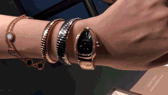 王源去巴塞尔钟表展,王源巴塞尔国际钟表珠宝展