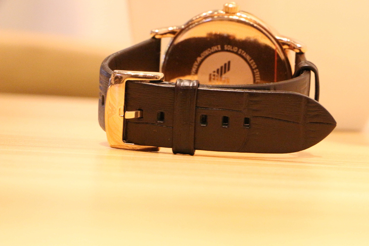 阿玛尼手表时尚男表,阿玛尼男士简约表