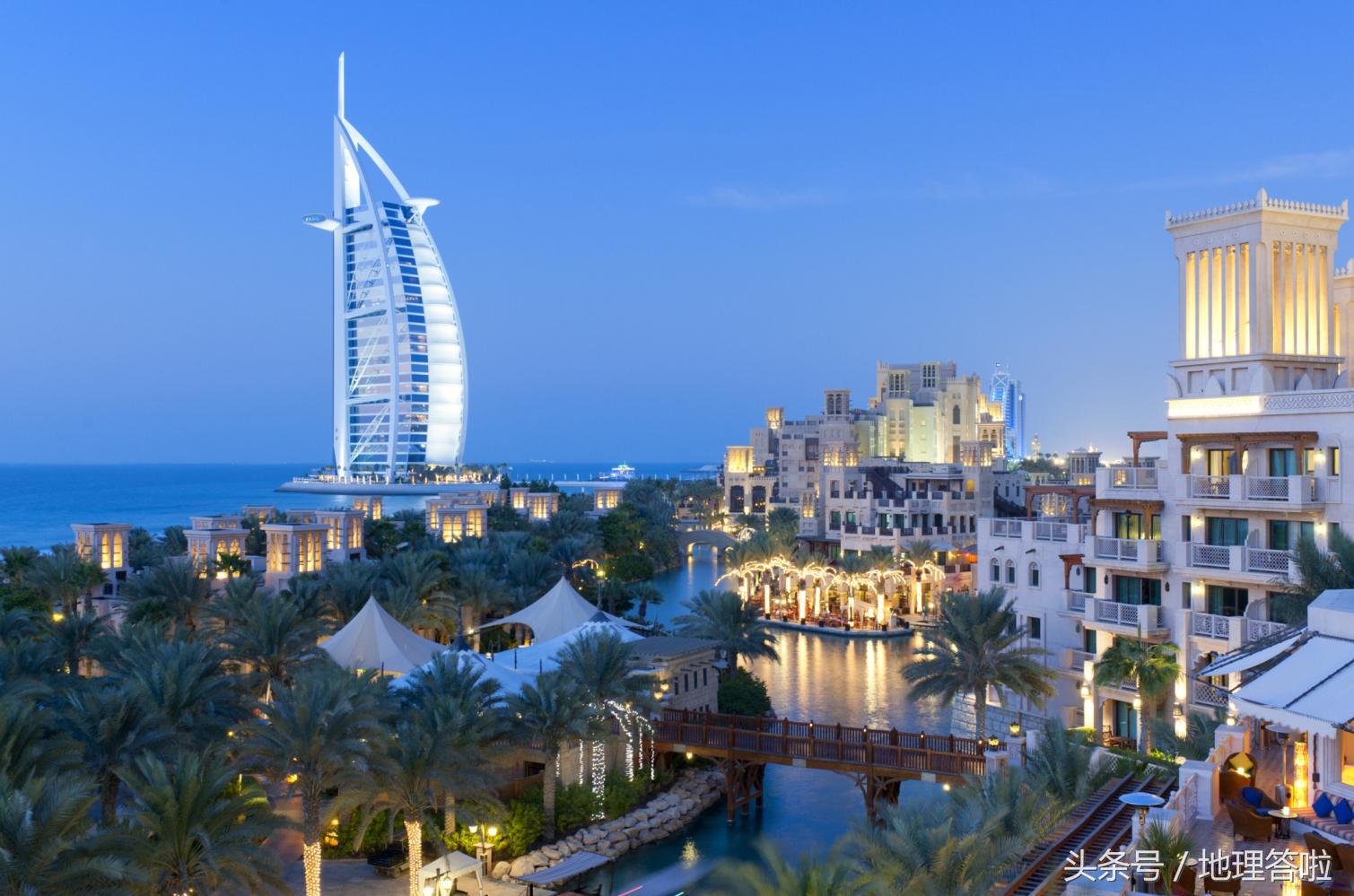 迪拜是如何从小渔村成为大都市的,迪拜旅游地理位置
