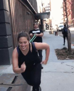 全球最胖的女模特体重高达500斤,胖并不可怕史上最胖超模