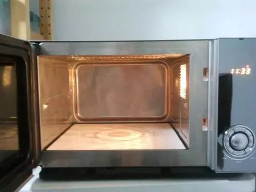 双皮奶爆炸致女人毁容,双皮奶微波炉会爆炸么