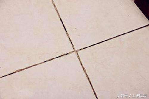 地砖缝隙变黑怎样处理,地砖缝隙发黑一招变白