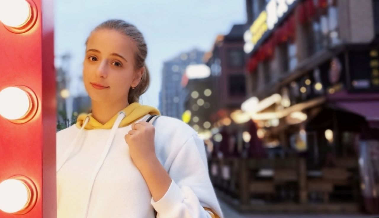 美图手机摄影教程,美图手机自拍效果图