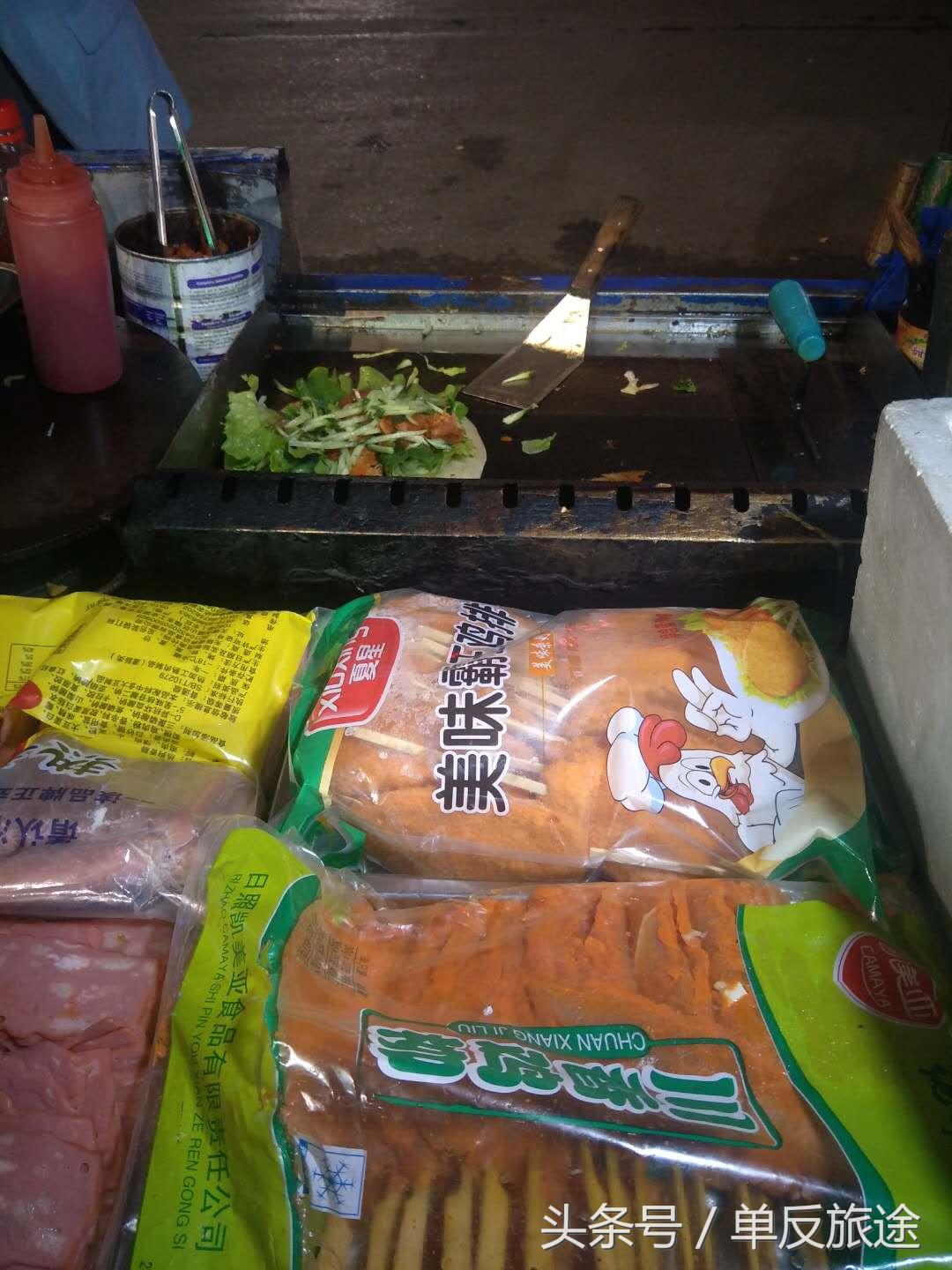 杭州这个小伙了不得！推车卖“手抓饼”，一天可挣2000块！