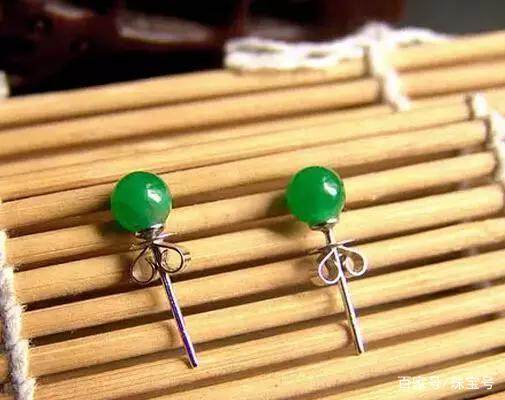 翡翠手镯断了怎么补救,玉手镯断了怎么补救最好