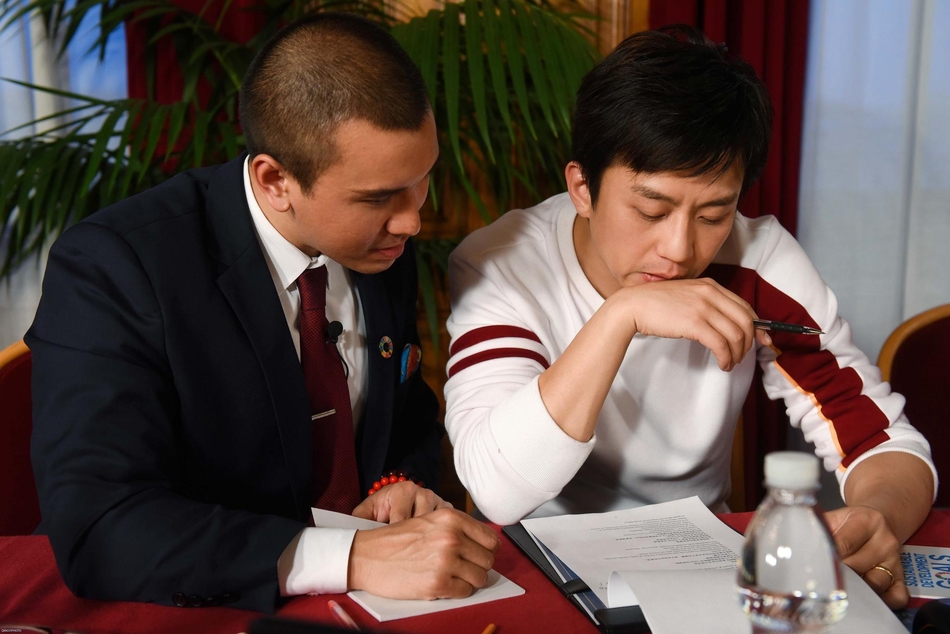 奔跑吧第几季鹿晗说英语了,奔跑吧鹿晗录歌视频