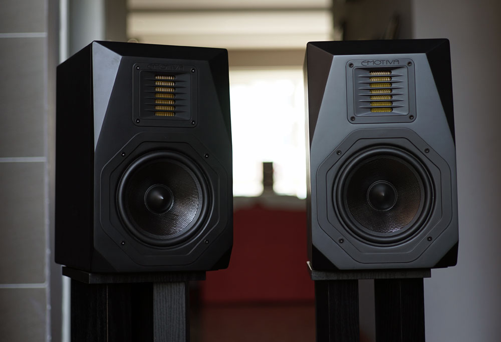 洛曼之声Emotiva 6S有源音箱！同级别性价比非常高的音箱