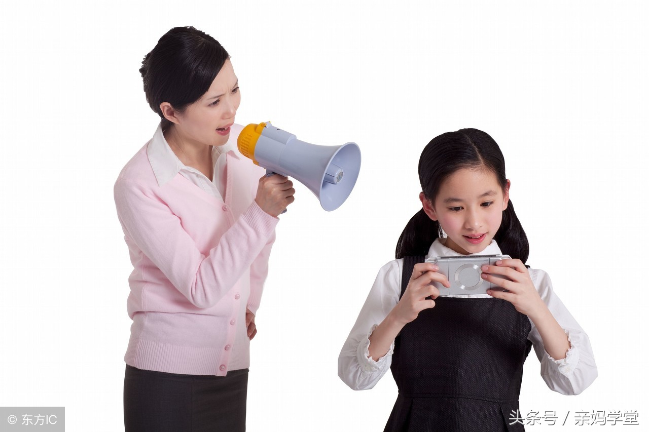 4岁小孩叛逆不听话大哭大闹,4岁女孩叛逆怎么教育