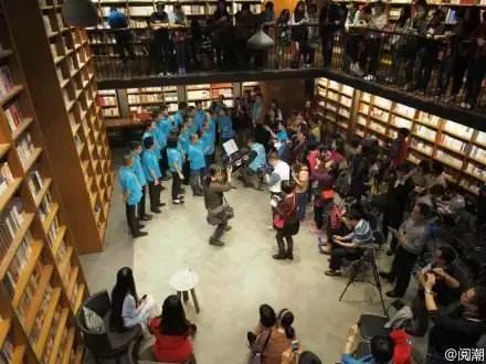 澶儕鑹虫柊涓紡鍥灄鏃犳硶鎷掔粷鐨勭編,鐝犳捣涓滄柟鍥灄鍏嶈垂鏅偣