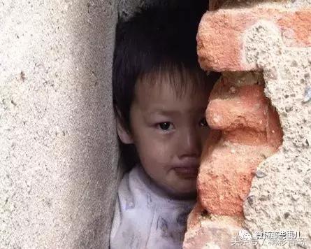 皮卡丘站起来为什么变成了皮卡丘,皮卡丘是不是皮卡丘