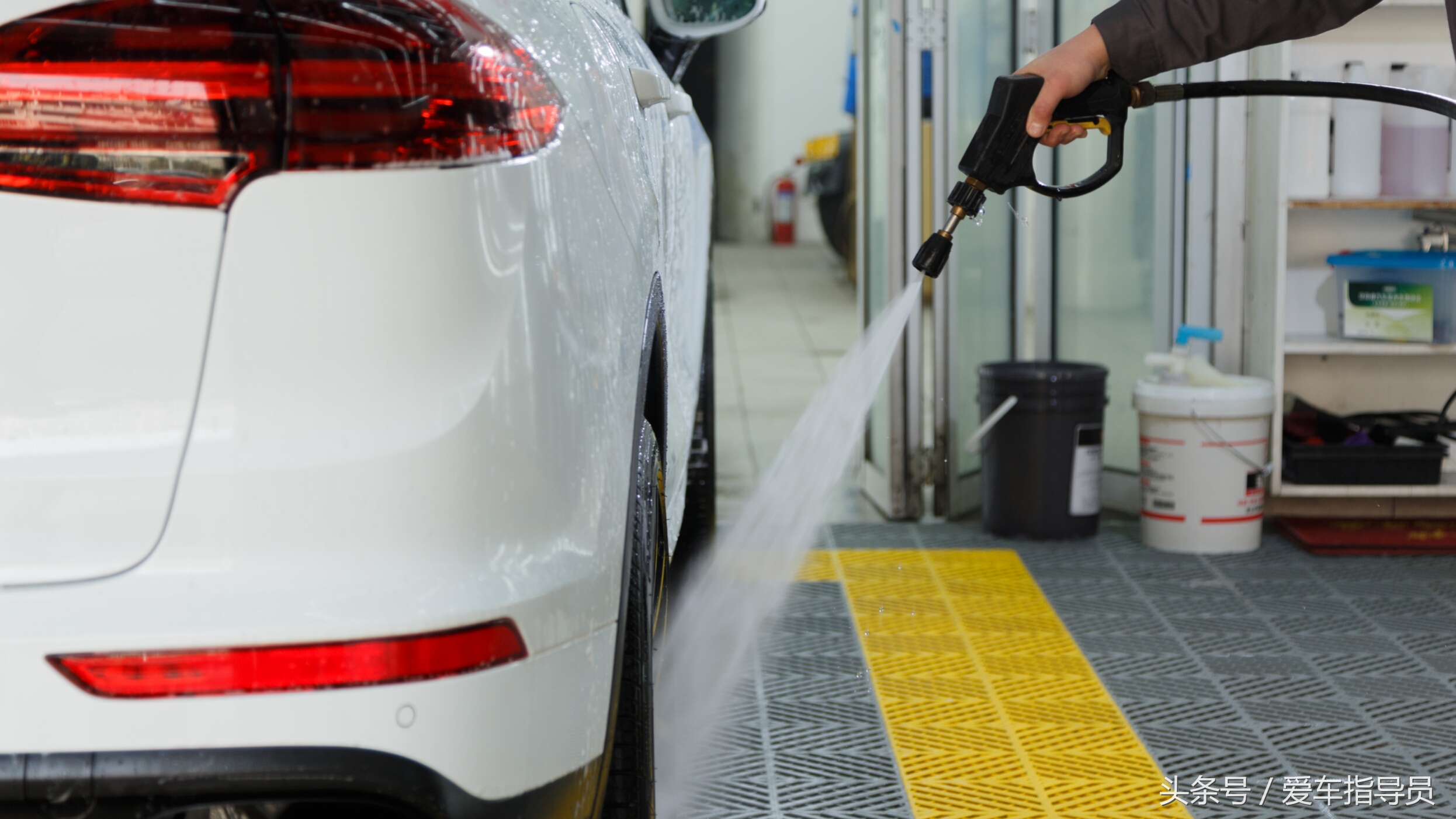 洗车流程和需要哪些洗车液,洗车的步骤与流程