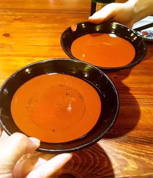 对酒当歌人生几何借酒助兴,对酒当歌人生几何举杯畅饮