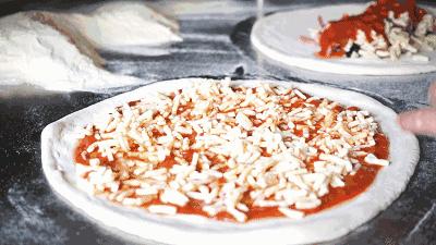 安徽夫妻开的披萨店，却被歪果仁踏破门槛……