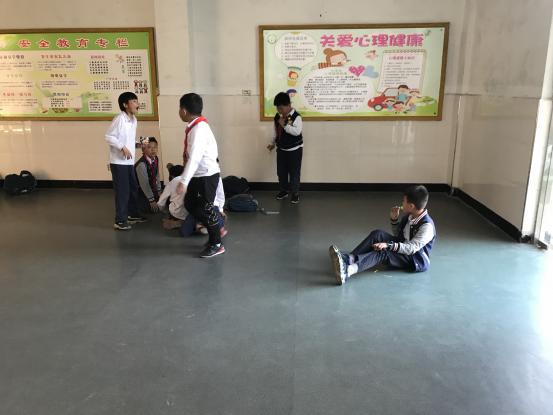 不要只看国外的基础设施，看看我国的小学厉害不厉害！