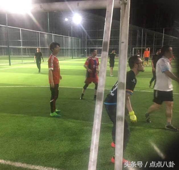 鹿晗现在怎么不演电视剧,鹿晗怎么不去别的娱乐公司