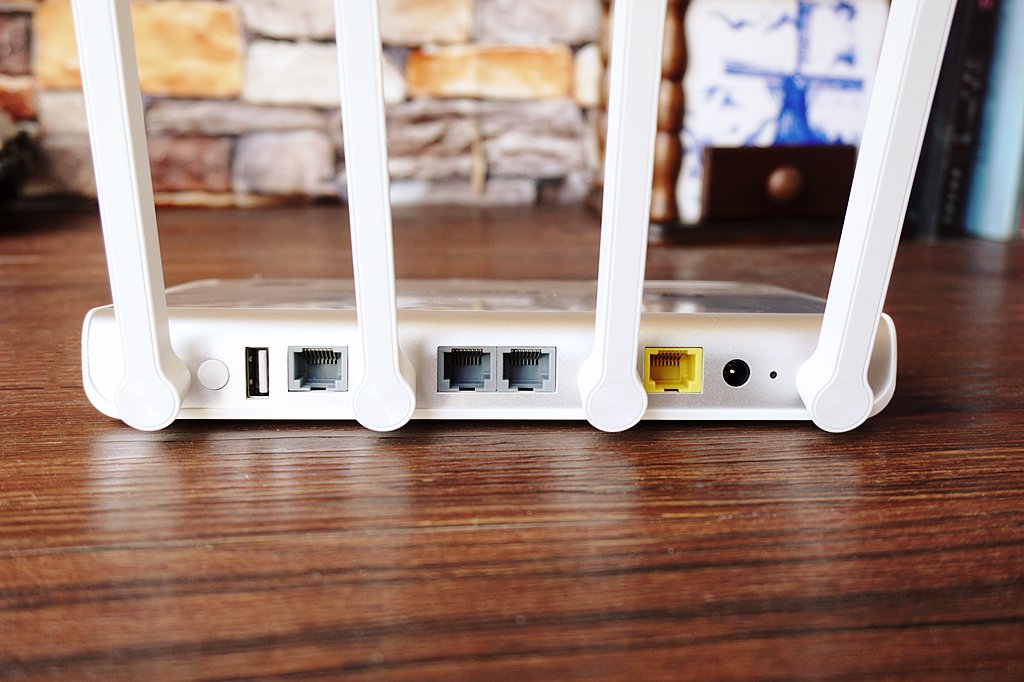 360安全路由t2光纤级双频智能路由,360路由器哪款穿墙最好