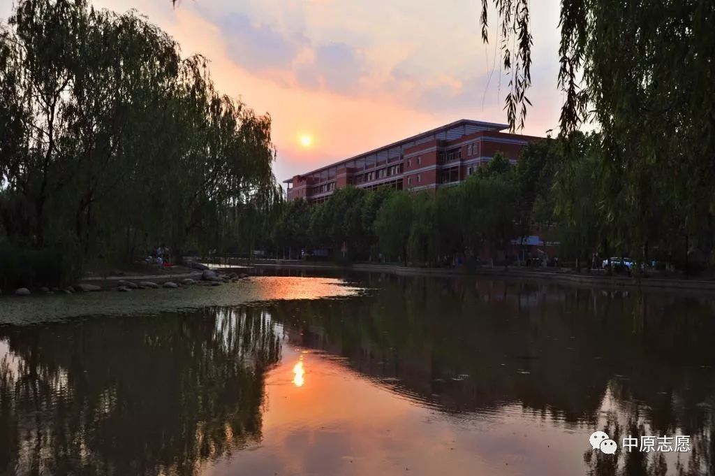 新乡学院学费价格,新乡学院专科院校怎么样