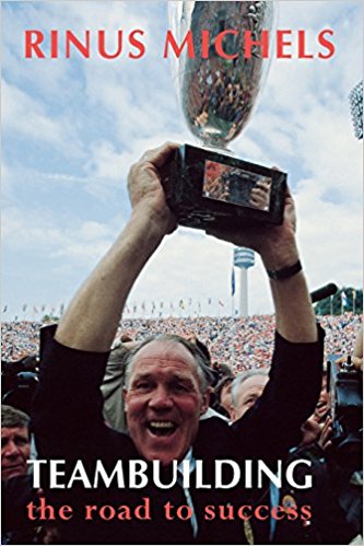 推荐关于足球战术的几本书,足球比赛战术的书籍