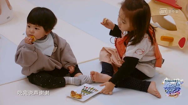 咘咘叫波妞的大名,咘咘波妞悉数出镜