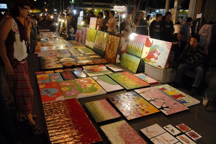 清迈星期日最大的夜市,清迈最大的露天夜市