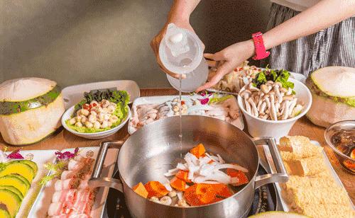 这家“鸡店”创立3年从不打折，却每天接客接到脚软！味列三甲