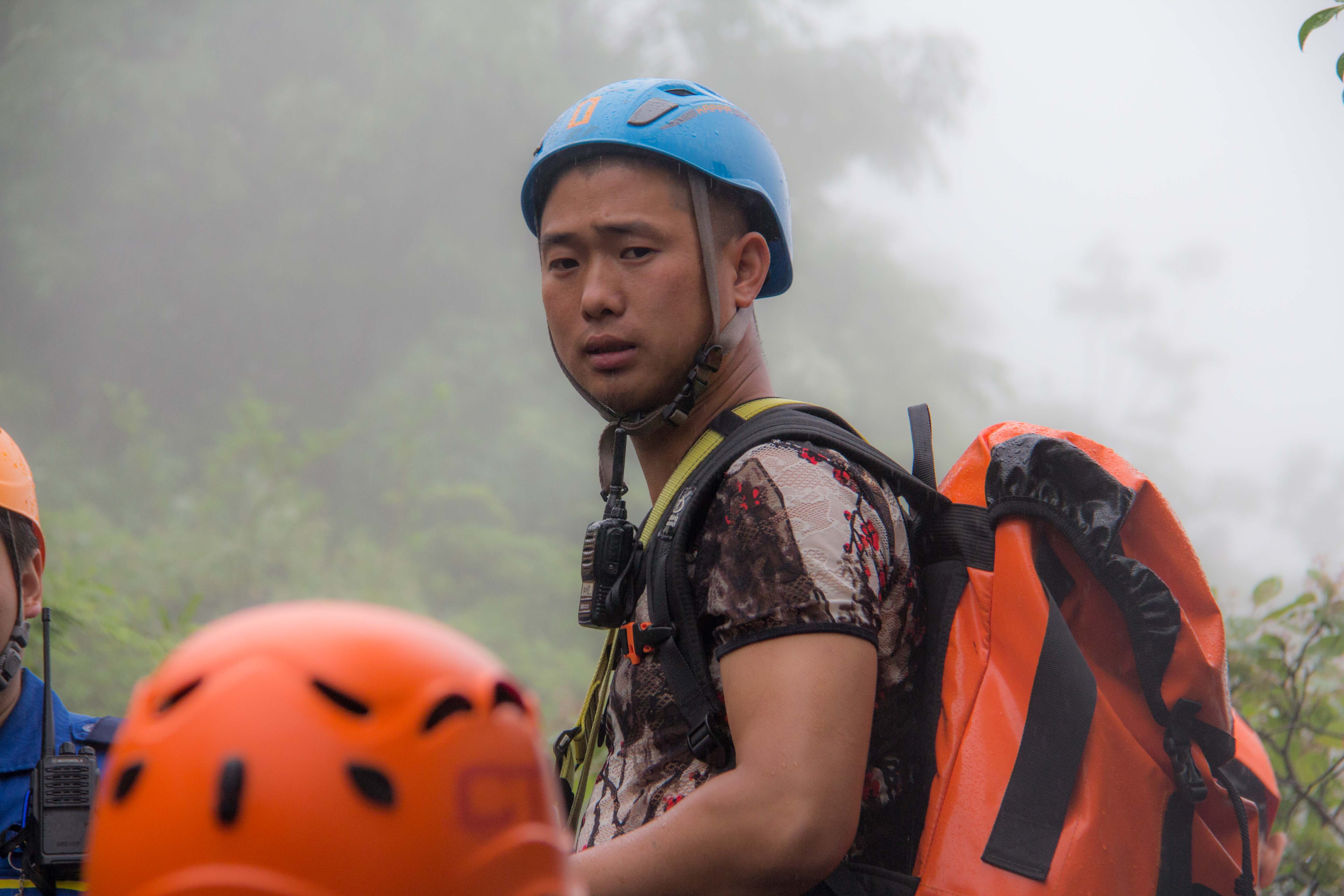 石牛寨悬崖飞拉达,南漳春秋寨滑索多少钱