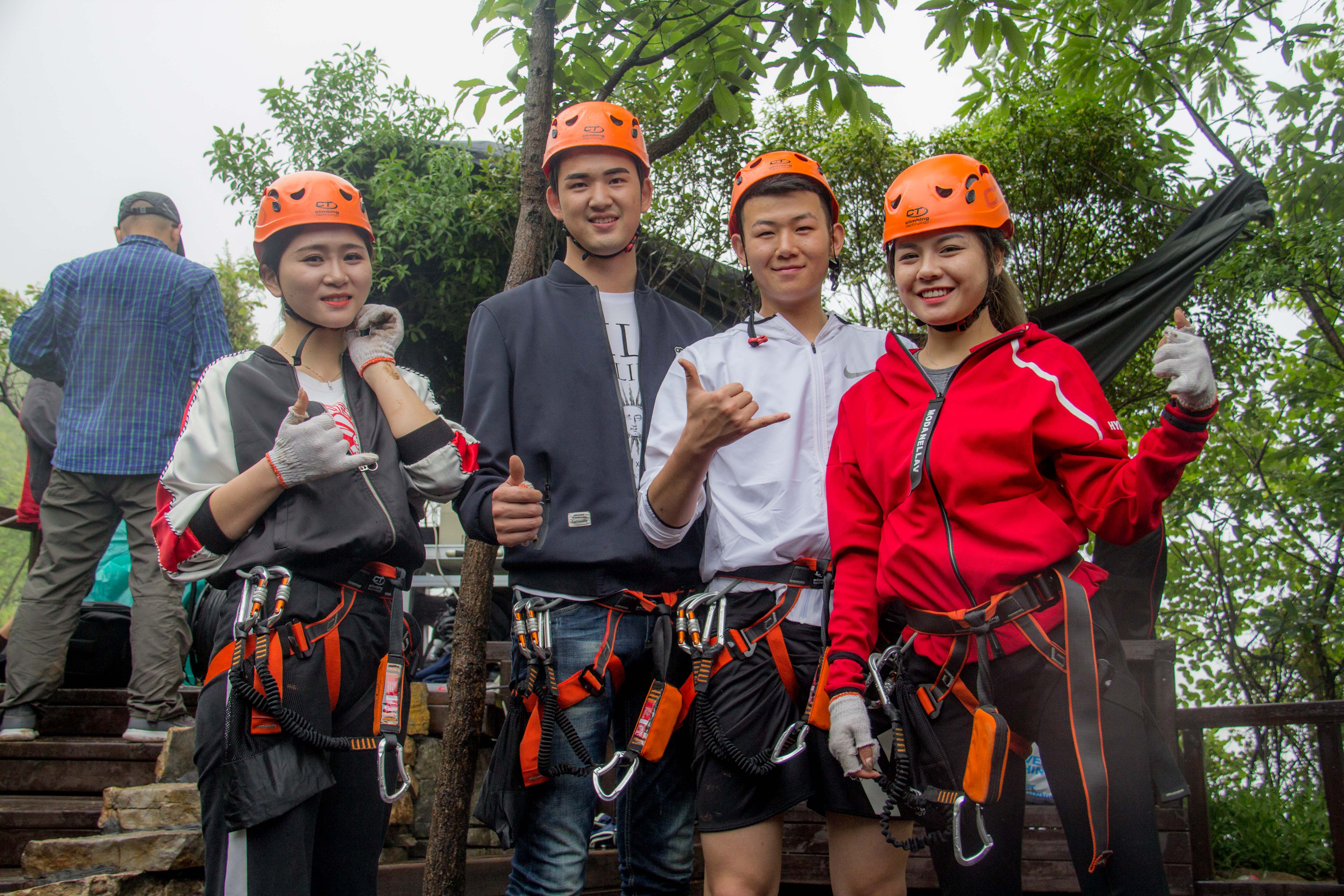 石牛寨悬崖飞拉达,南漳春秋寨滑索多少钱