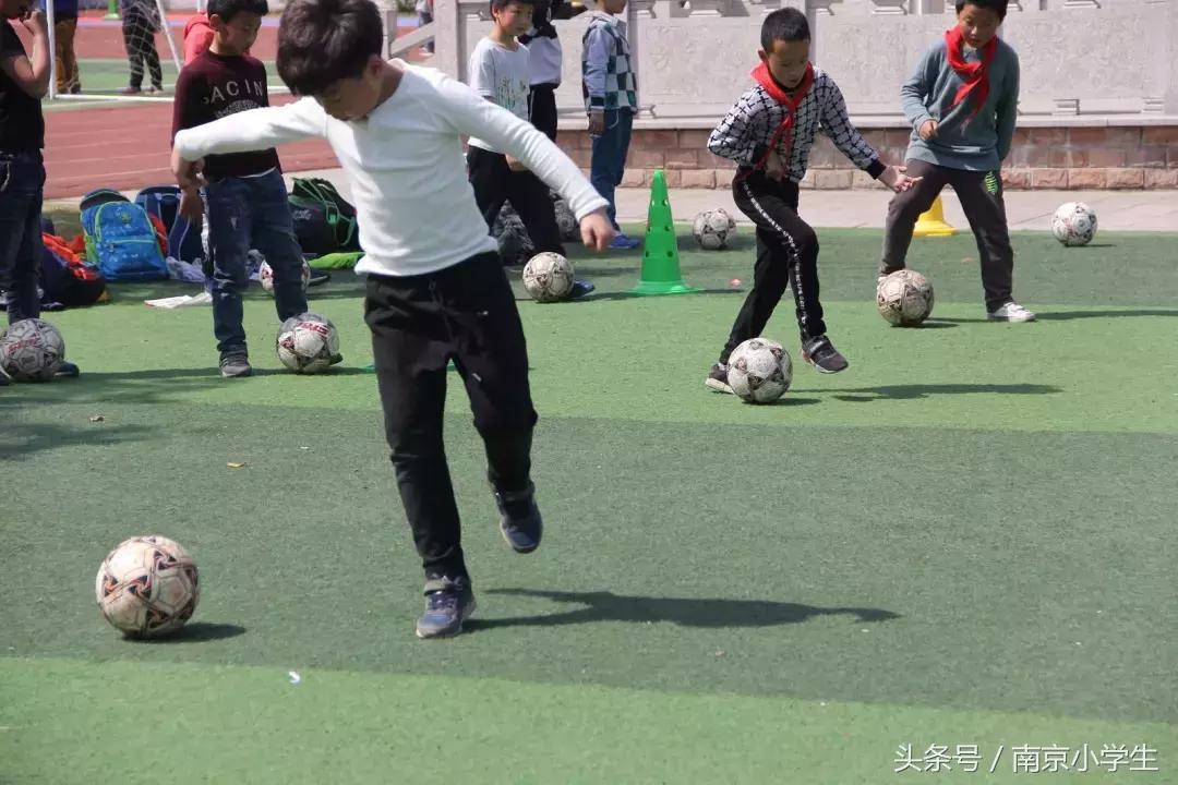 小足球众愿望——一起来围观我们的足球社团吧