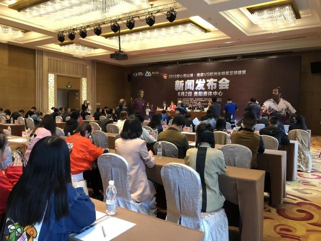 小罗菲戈国家德比,小罗一人对抗皇马六大巨星菲戈