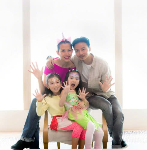 女儿发烧住院输液,女儿发烧输液2天了