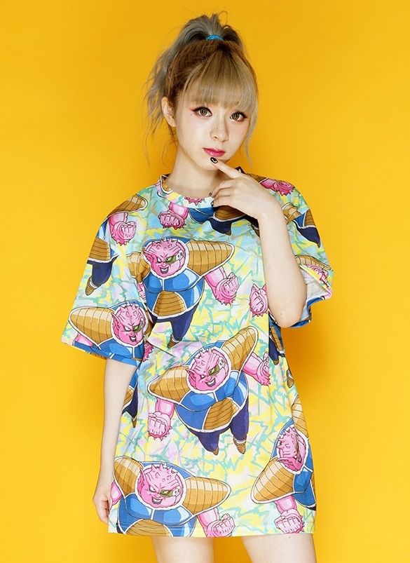 优衣库漫画联名t恤蓝色,优衣库联名动漫戴墨镜男t恤