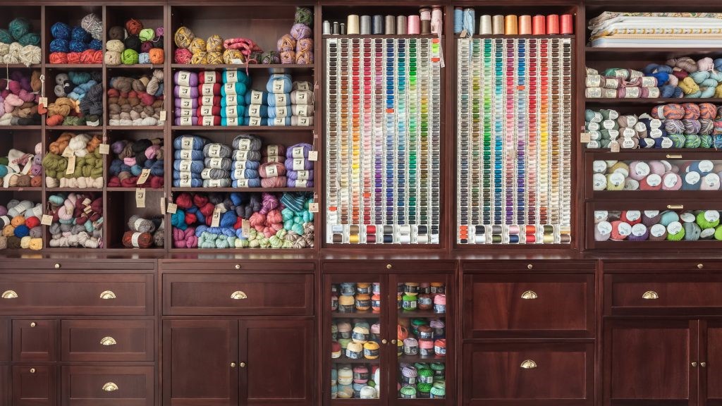 新旧葡萄牙的纱线商店