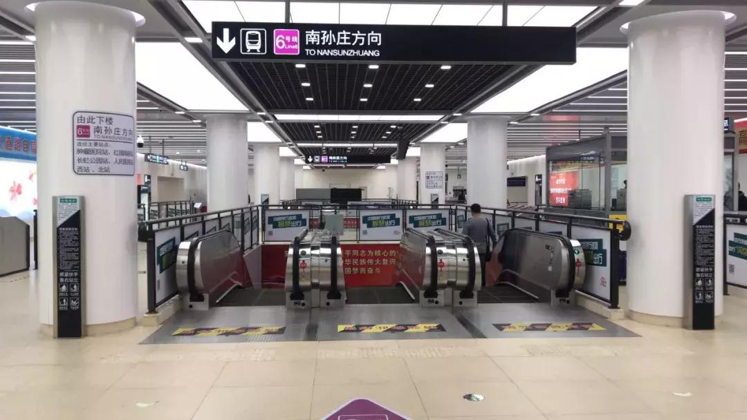 天津地铁今天有最新消息吗,天津地铁刚开通的样子