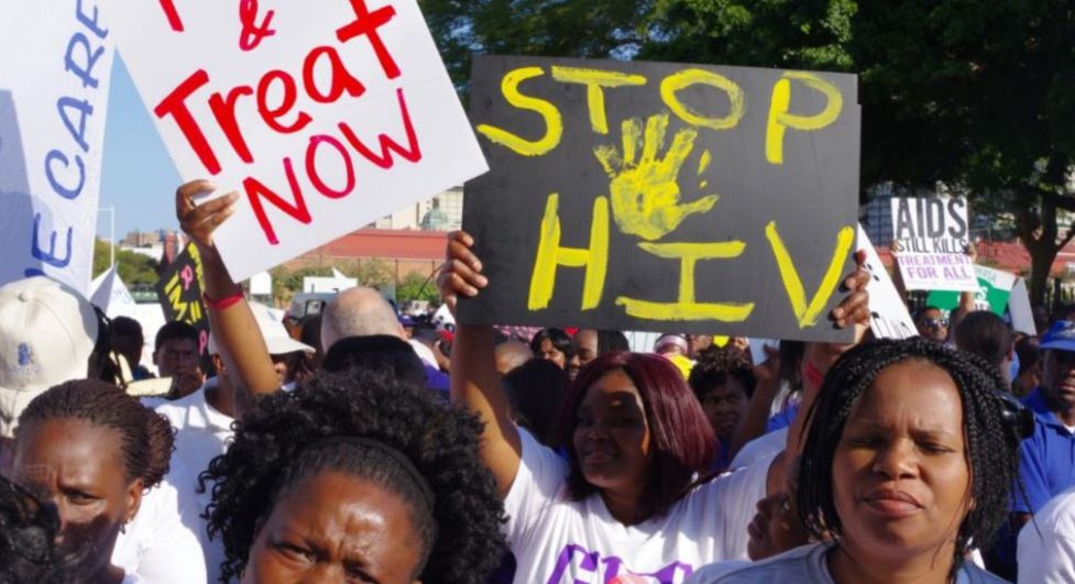 全国有多少人得了癌症选择等死,中国癌症患者无钱吃药