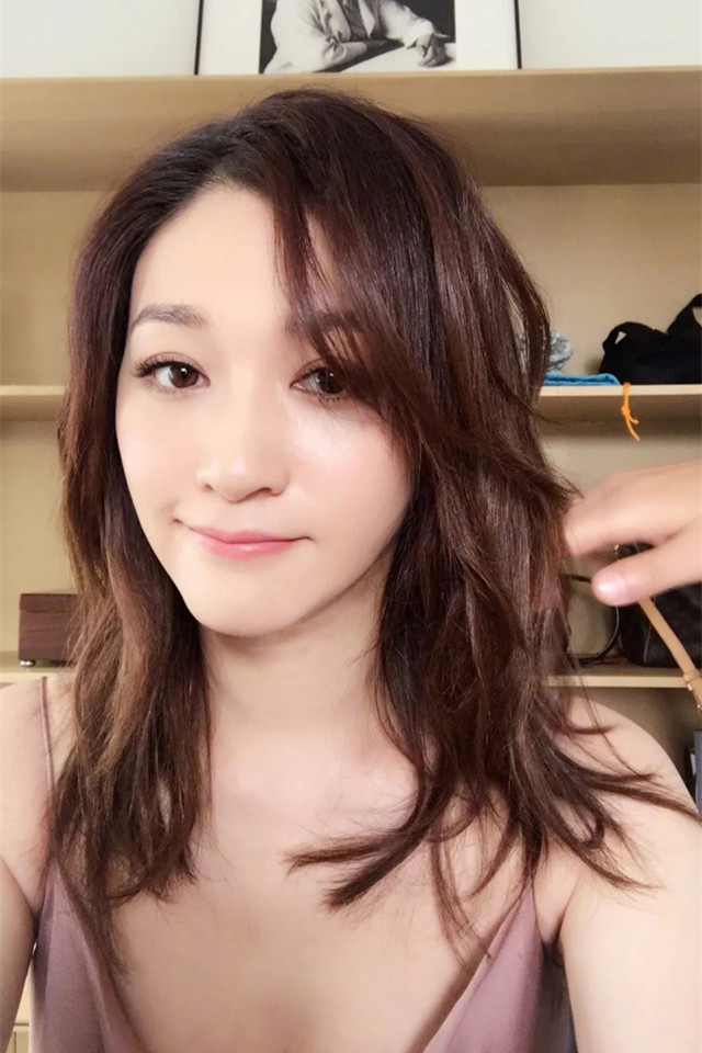 美妆博主范冰冰实至名归,美妆博主范冰冰视频