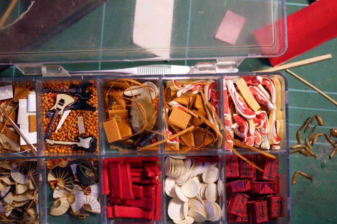 他拜师曹雪芹后人，将虫壳、玉兰变成立体漫画！