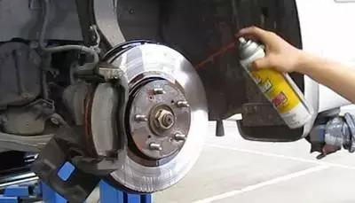 刹车距离变长了怎么回事,刹车行程变长变软怎么解决