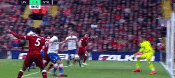 遭裁判抢劫!红军点球遭黑连平让前四再起悬念