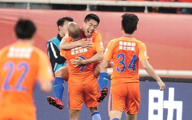 就在刚刚！一场2-1让全中超都睡不着了，26岁新星最强绝招真强悍