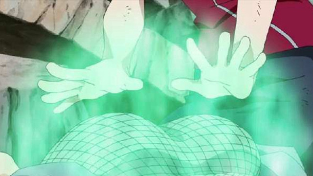 雏田被刺穿胸膛,火影忍者雏田被摸头