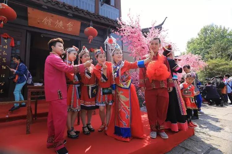 鐣叉棌椋庢儏鎽勫奖,杩愭渤鐣旂殑缇庢櫙