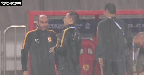 43岁中国足球少帅,45岁足球少帅